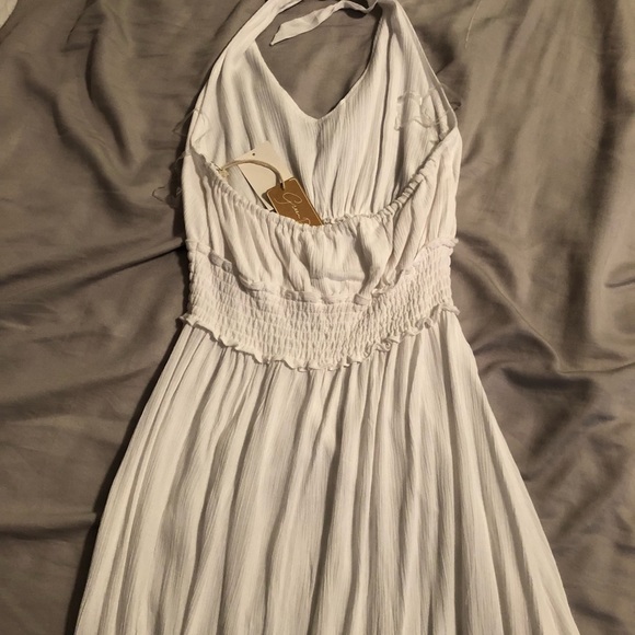 NWT white beach dress  - Picture 7 of 8